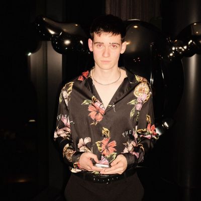 Max Mills: Rising Star and Musical Twin Talent.